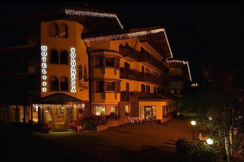 Hotel La Soldanella Moena Exteriör bild