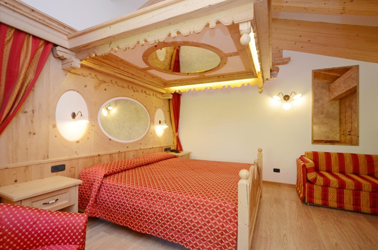 Hotel La Soldanella Moena Exteriör bild