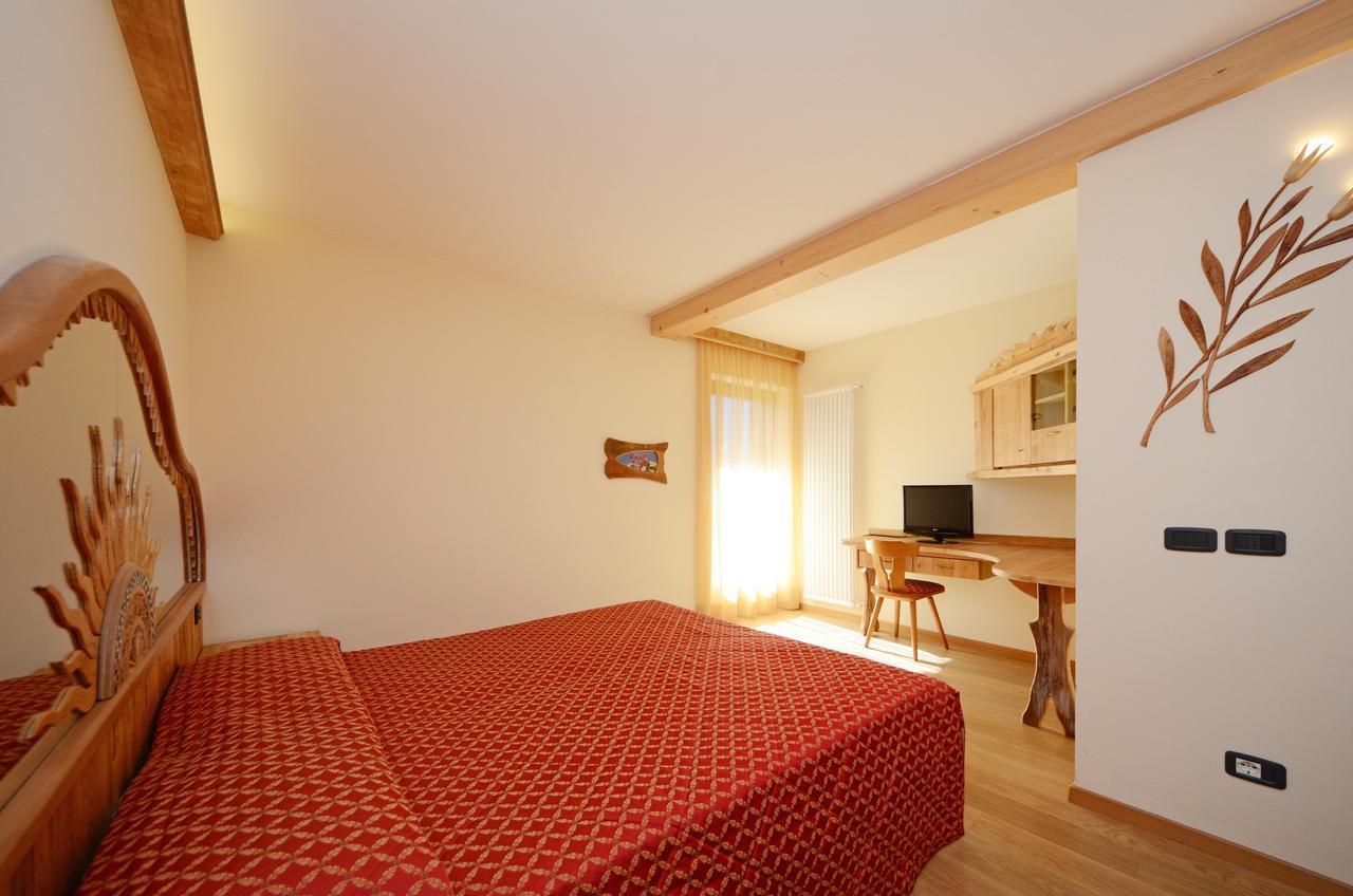 Hotel La Soldanella Moena Exteriör bild