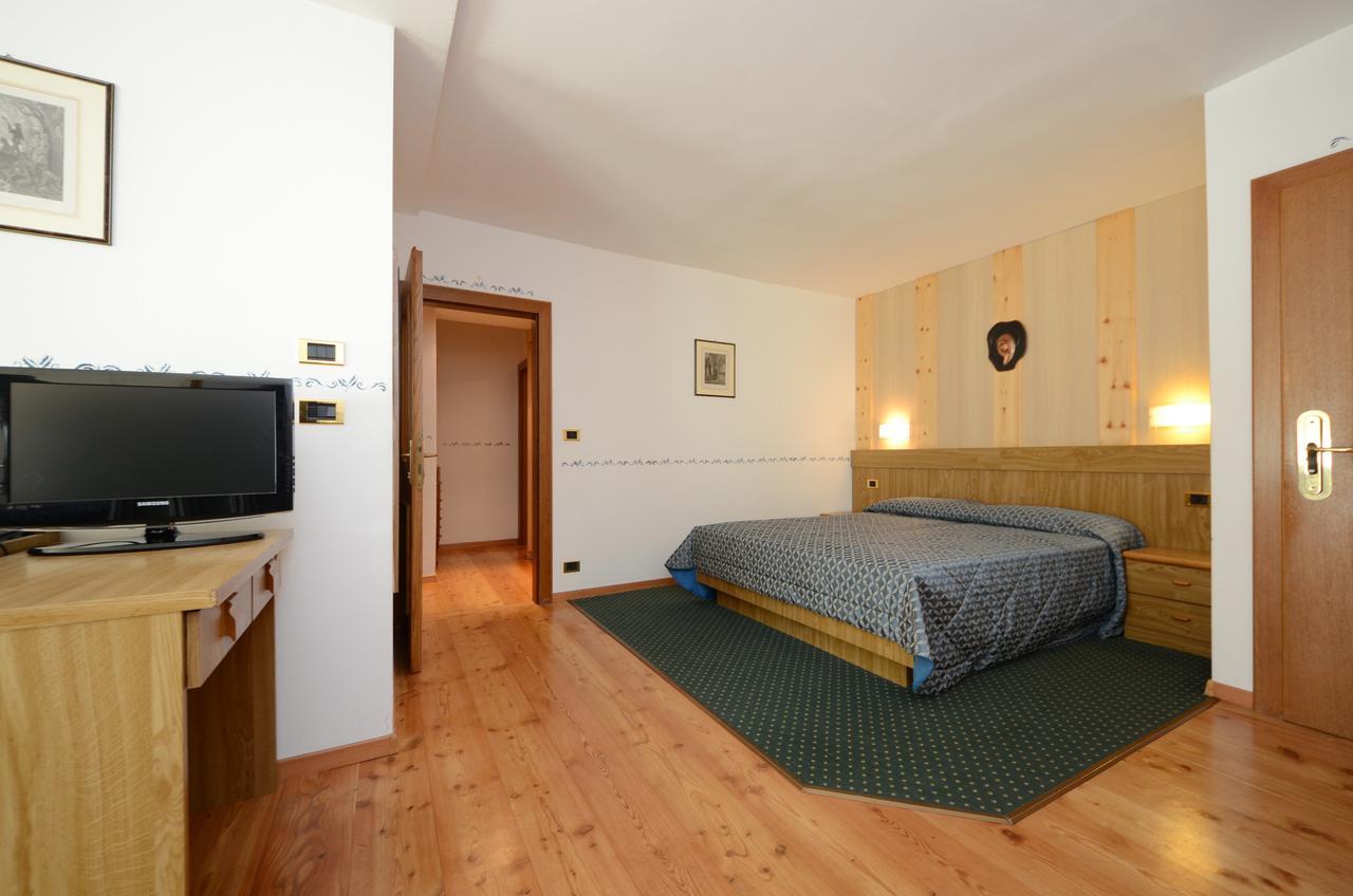 Hotel La Soldanella Moena Exteriör bild