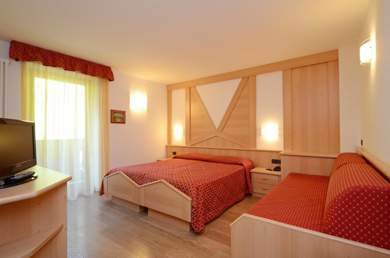 Hotel La Soldanella Moena Exteriör bild