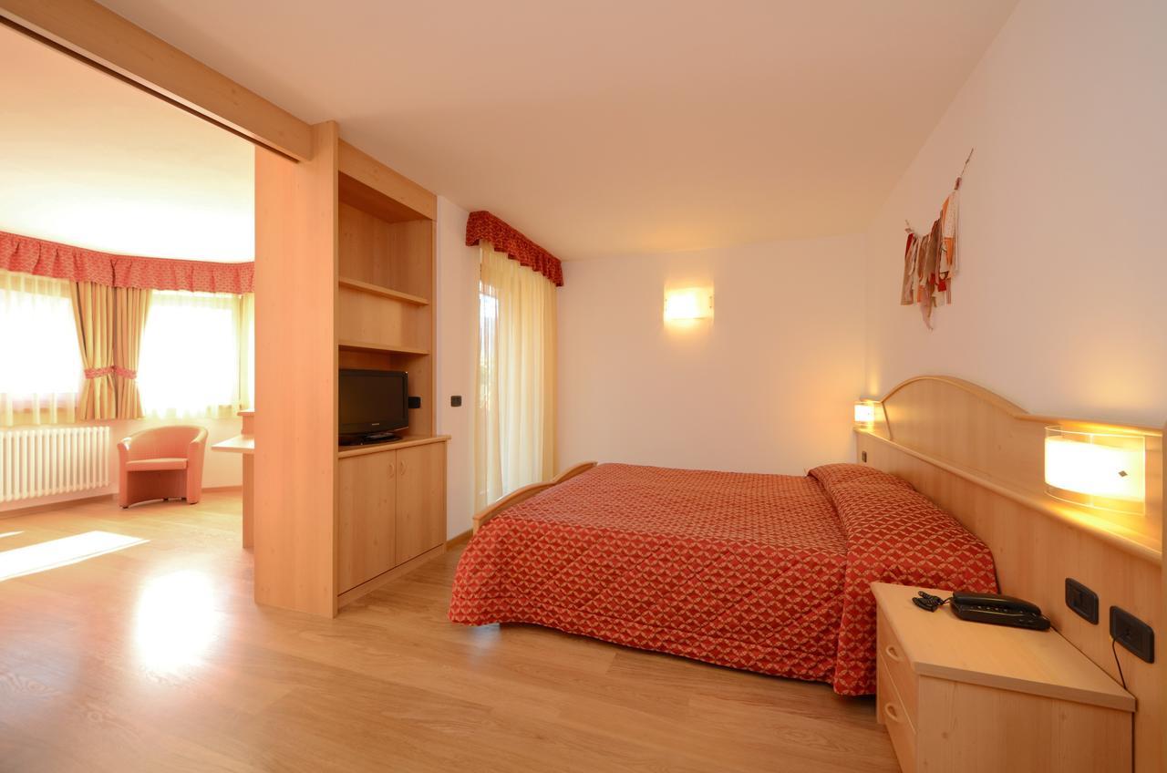 Hotel La Soldanella Moena Exteriör bild
